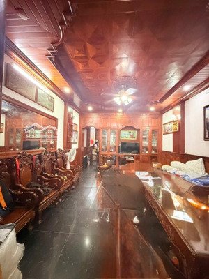 nhà 2 tầng ngang 4m5 đường huỳnh thị hai quận 12 full gỗ cẩm lai giá 4 tỷ 890.