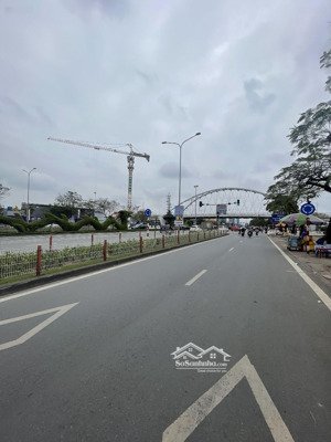 bán đất lô góc mặt đường lê hồng phong - dt 780m2 - mt 20.3m - vị trí đối diện sở tài chính