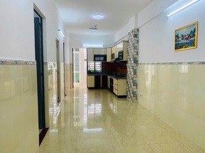 bán căn hộ cao ốc a - ngô gia tự, quận 10 2pn 2wc giá 3.9 tỷ