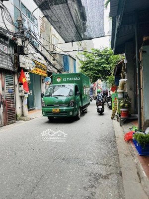 bán nhà nguyễn văn huyên cầu giấy, 52m2, 13 tỷ, thang máy, 16 chỗ đón đầu ngõ, thể dục công viên