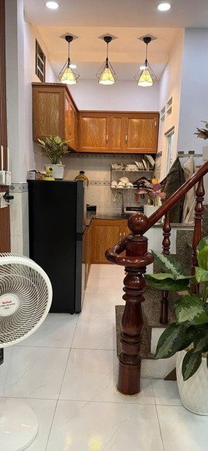 bán nhà giá tốt full nội thất đẹp, thới an, q12, hẻm xe hơi gần metro, nhà vi bằng, 2pn, 2wc