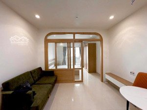 căn hộ 1 pn vách ngăn 45m2 chỉ 8,5tr gần lotte mart, cầu kênh tẻ, đại học tôn đức thắng, rmit