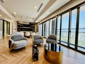 bán nhanh penthouse m8 vip pmh, 1 sàn dt 307m2, view toàn thành phố, bán được cho người nước ngoài