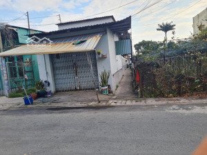 trọ gần kcn trảng bàng giá 775tr diện tích 218m2 sổ hồng riêng , xung quanh dân cư đông đúc