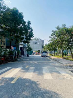 Bán đất đấu giá Hồ Bảo Sơn, Liên Bảo giá 4,55 tỷ. Lh 0399.566.078