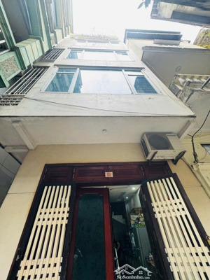 bán nhà siêu hiếm hoàng hoa thám, ba đình, nhà mới đẹp ,dt 39m- 5 tầng,giá 10.5 tỷ.