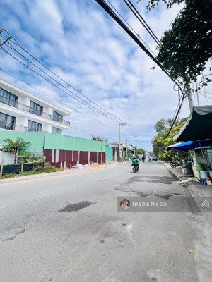 chỉ 38 triệu/m2 - nhà mặt tiền đường 22 linh đông ~ 240m2 (ngang 19m) - sẵn thu nhập