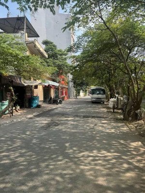 (mặt tiền 8,6m) bán nhà trường chinh, 65m2. 6 tầng. ô tô tránh. kinh doanh. 21,5 tỷ. 