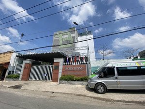 - bán nhà nát căn góc mặt tiền nguyễn trọng quyền - tân phú: (6x18.5m), giá 11.8 tỷ