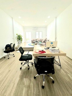 92m2, ngay chợ hoàng hoa thám, trường chinh, 3 tầng, chỉ hơn 8tỷ