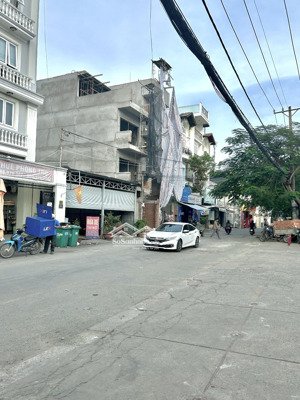 bán nhà đất diện tích cực rộng: 12 x 27m hẻm xe hơi đường lâm văn bền, quận 7 giá 21 tỷ