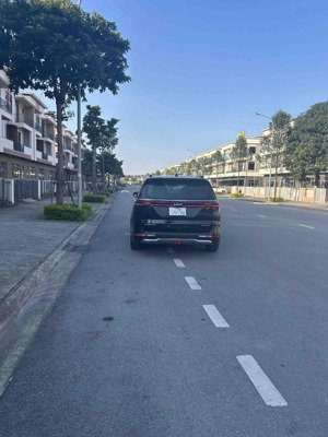 bán shophouse 120m2 trên phố đi bộ 26m, kinh doanh cho thuê được ngay.