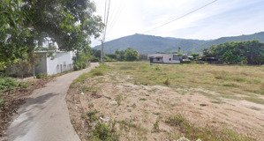 suối tân lô góc ôm đường mặt tiền thoáng 20m, phù hợp mở nhà hàng, café sân vườn