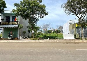 cần tiền trả lãi ngân hàng bán gấp lô 102m2 giá chỉ 1tỷ8 mt 25b- ngay chợ đêm hiệp phước, dân đông.