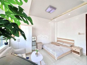 phòng cho thuê full nội thất ban công view đẹp cửa sổ thoáng 30m2 ngay gần q3, q1, cv phú nhuận