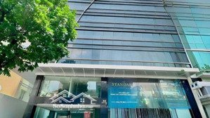 bán nhà mặt phố tây hồ, dt 200m2 x 2 tầng, mặt tiền 8m, lô góc.