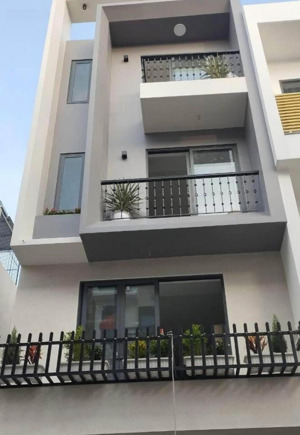 bán nhà đường tân mỹ, quận 7. giá /52m2. 4 lầu - 5pn. sổ hồng riêng nở hậu. đang thuê 21triệu