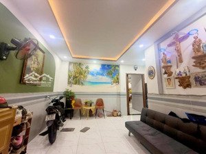 nhà đẹp âu cơ giáp q.11 diện tích 51m2 giá chỉ 4.4 tỷ