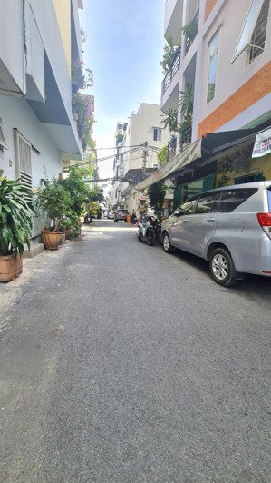 đường số 6m xe hơi ngay vĩnh hội - 4 x 10. chỉ 9,8 tỷ