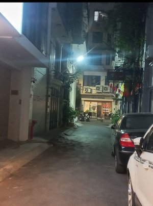 bán nhà chia lô nguyễn chánh - trần duy hưng ( ngõ 3m khu chia lô hiếm nhà bán ) cho thuê tốt