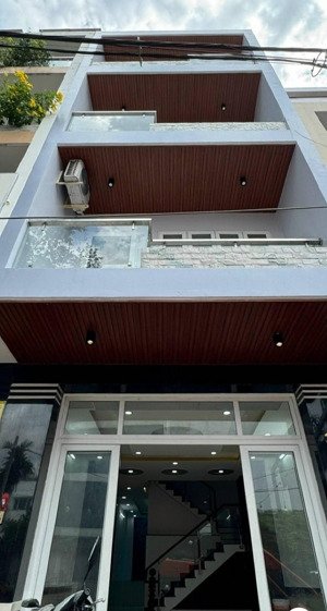 bán nhà gần bệnh viện chỡ rẫy giá 2tỷ99 đường đặng minh khiêm-quận11 diện tích 88,2m2 cho thuê 19tr