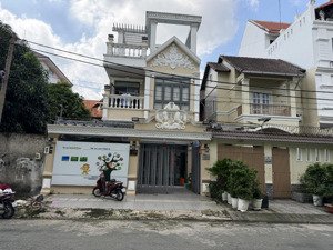 biệt thự mặt tiền 8x20m khu tên lửa trệt 2 lầu chỉ 19.5 tỷ