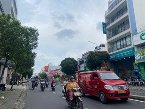 bán gấp nhà mt nguyễn sơn q. tân phú dt 9m x 20m ctxd hầm 7 tầng hđt 90 triệu/tháng, giá bán 38 tỷ