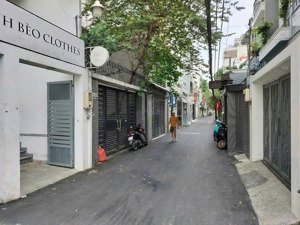 chỉ 9,8 tỷ hẻm 6m dtcn 75m2 nở hậu cực hiếm ngay lê văn sỹ q. 3