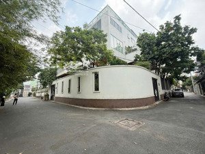 giảm 30 tỷ - biệt thự góc 2 mặt tiền đường cách mạng tháng 8 - dt 18x25m - hầm 5 tầng - giá 80 tỷ