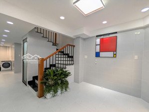 chdv xây mới 100% - phan xích long, phú nhuận - 5 tầng 9 phòng ngủ - khai thác ổn định