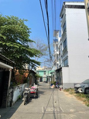 bán nhà 3 tầng sát vòng xoay chợ thủ đức - trường thọ - hẻm oto 56m2 /3pn - giá cực hiếm chỉ 6.5 ty