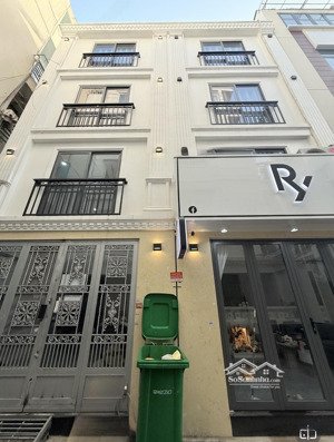 chdv siêu xinh - dòng tiền 600tr/năm - có thang máy - full nội thất - hẻm xe hơi