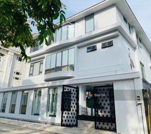 siêu phẩm biệt thự nguyễn văn hưởng, thảo điền dt 18x24m cn 448m2 giá giảm từ 130 tỷ về 100 tỷ