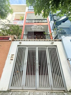 khu vực đáng sống bậc nhất bình thạnh - đặng thuỳ trâm - trước nhà có công viên - xe hơi đậu đỗ