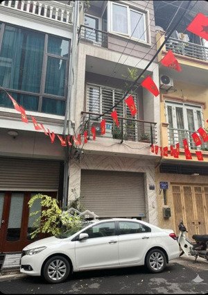 bán nhà phân lô hoàng hoa thám ô tô đỗ cửa, dt 60m ô chờ thang máy duy nhất khu vực giá 22 tỷ