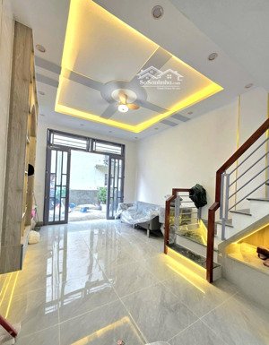 hiếm - gò vấp - nguyễn văn nghi - nhà mới ở ngay đang vào nội thất.