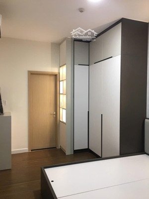 chính chủ bán căn 2pn2wc 67m2 - căn góc full nội thất view hồ bơi 4,8tỷ sổ sẵn