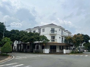 chính chủ cần bán căn nhà hai mặt thoáng trục đường 20m khu sim city (giá 7.9 tỷ)