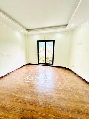 hiếm,tam trinh, 37m2,mt 3.6 nhà mới kính kong,full nội thất,dinh về đón tết. giá đầu tư 7.6t