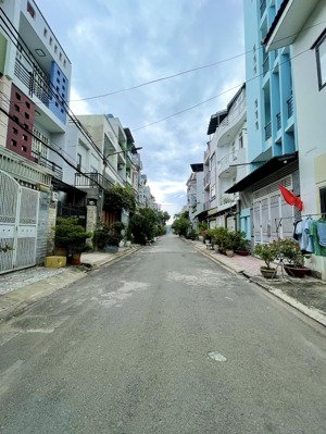 khu bàn cờ - gần đường quang trung - hẻm nhựa 8m thông - 60m2 - 4 tầng 4pn - mới ở ngay