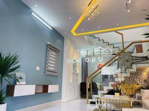 nhà ngay thống nhất gò vấp hxh 2tầng 2pn 2wc btct tặng nội thất giá 4,95 tỷ