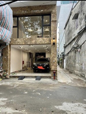 siêu phẩm 401 cổ nhuế lô góc ô tô tranh thang máy độc bản không căn thứ 2