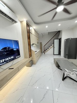 bát khối nhà dân tự xây tâm huyết siêu hiếm diện tích: 32m kết cấu: 4 tầng mặt