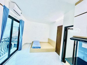 bán tòa chdv giảng võ 20m ra ôtô quay đầu, 2 thoáng, ngõ thông, 5m ra mặt ngõ kd, 72m2x8t, 17pkk