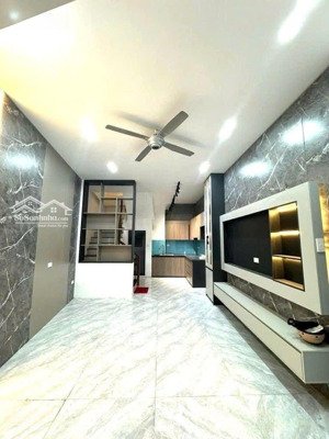 bán nhà ngọc thụy,36m_mt4m,3 ngủ,phun nội thất ,gần mipec long biên