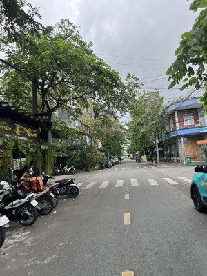 nhà cần tìm chủ mới ngay tây thạnh tân phú hẻm xe hơi thông 64m2