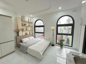 bán tòa chdv hoa bằng, mặt ngõ sát phố 1 nhà, ô tô vào ngõ thông, thang máy 72m2x8t, 13pkk, pccc