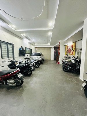 gấp bán chdv 5 tầng 250m2(12.5 x 20)dòng tiền 120tr/tháng hẻm 1/ xe tải ngay siêu thị lotte