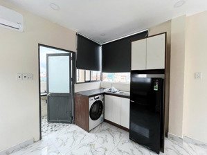 thuê ngay phòng 30m2 cửa sổ đón nắng - máy giặt riêng view lanrmark ngay nguyễn gia trí giáp quận 1