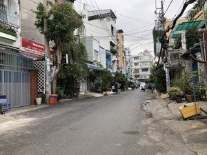 bán nhà mặt tiền quận 6, tiện xây mới, gần hậu giang, đường xe tải 10m, 4x19m, nhỉnh 9 tỷ.